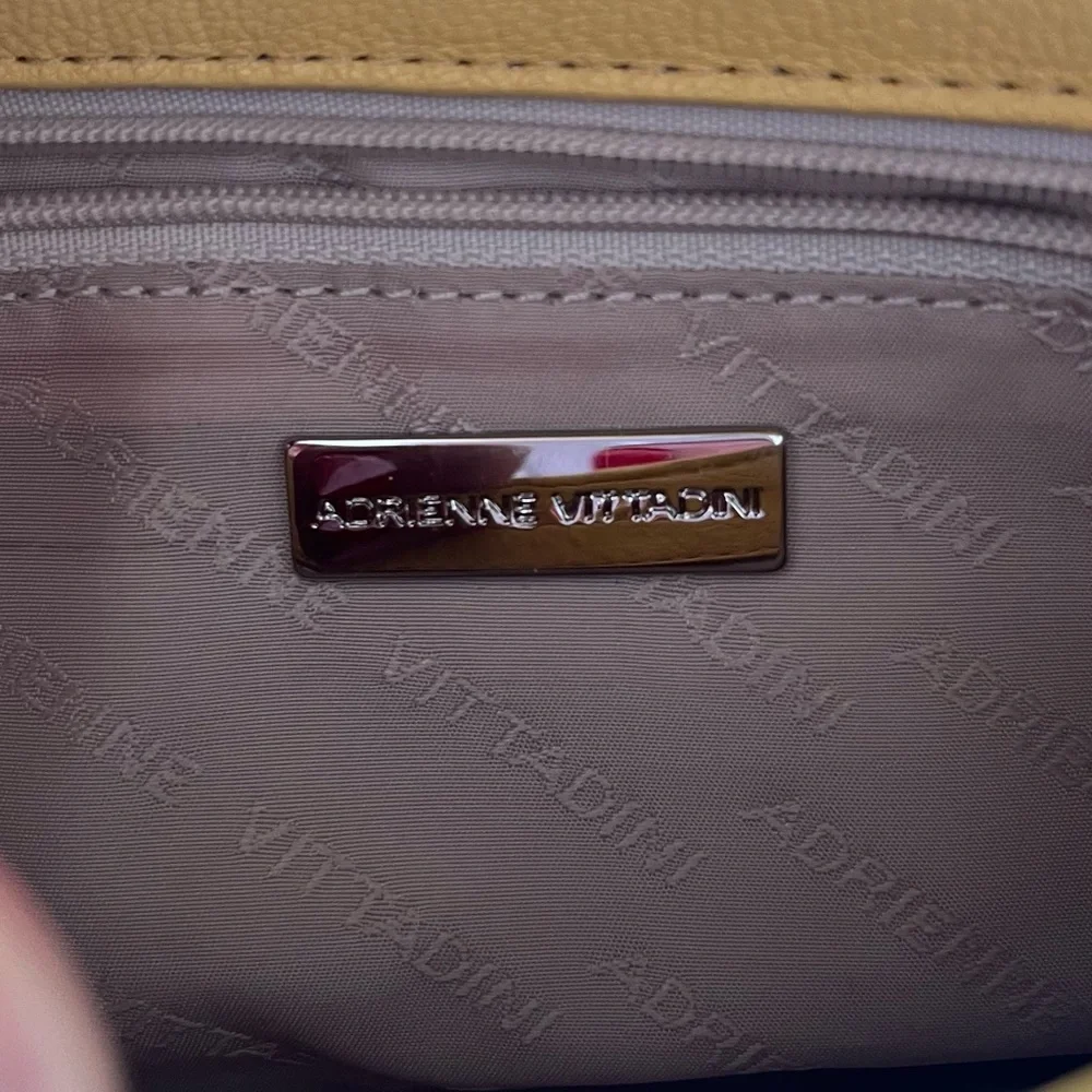 Adrienne Vittadini - Clutch bag - Picture 4 of 6